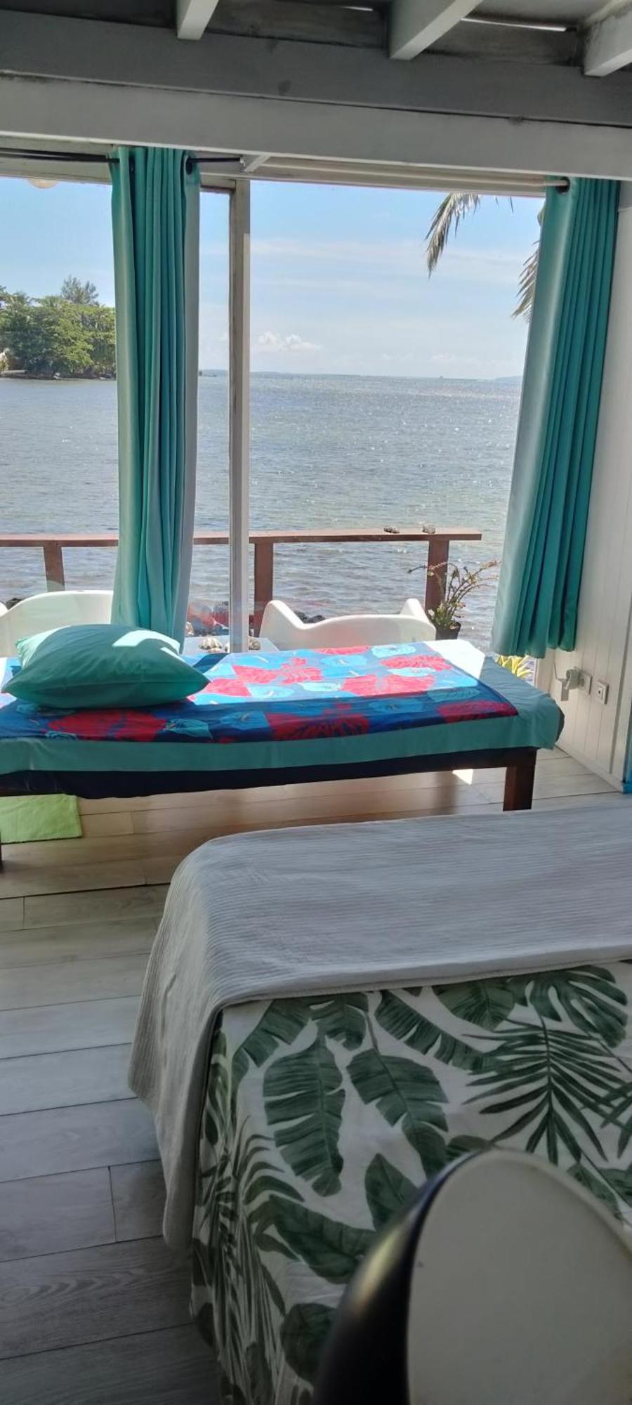 Bungalow Vue Lagon 180 Degre, La Maison Bleue 莫雷阿 外观 照片
