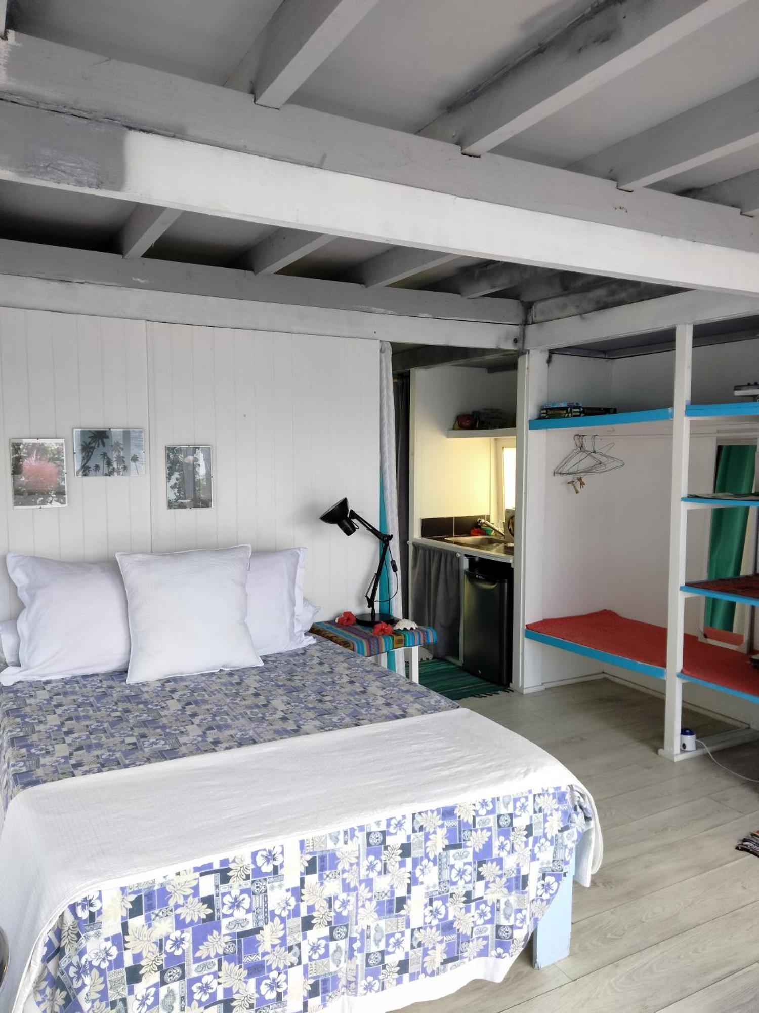 Bungalow Vue Lagon 180 Degre, La Maison Bleue 莫雷阿 外观 照片